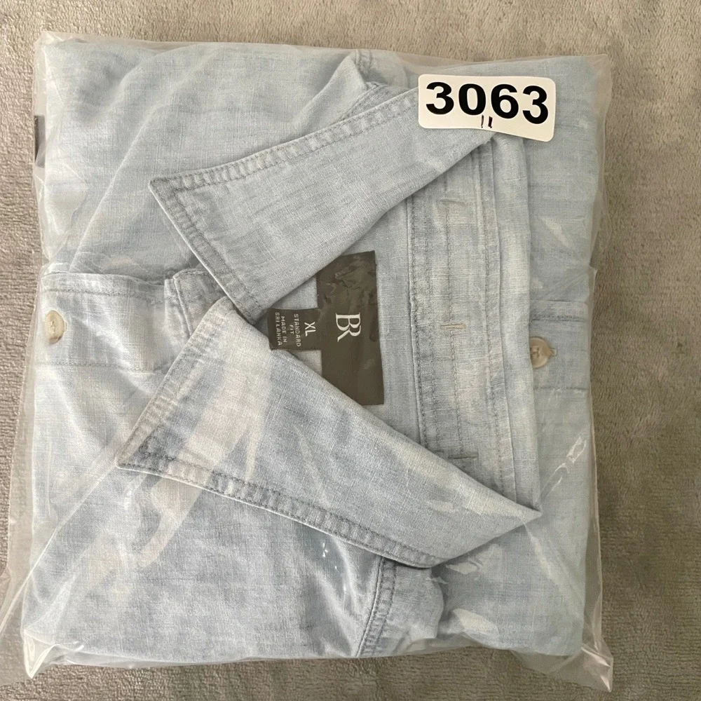 Banana Republic Shirt Mens XL Blue Chambray Long Sleeve Button Down Workwear